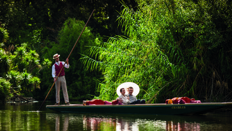 Punting On The Lake ATDW